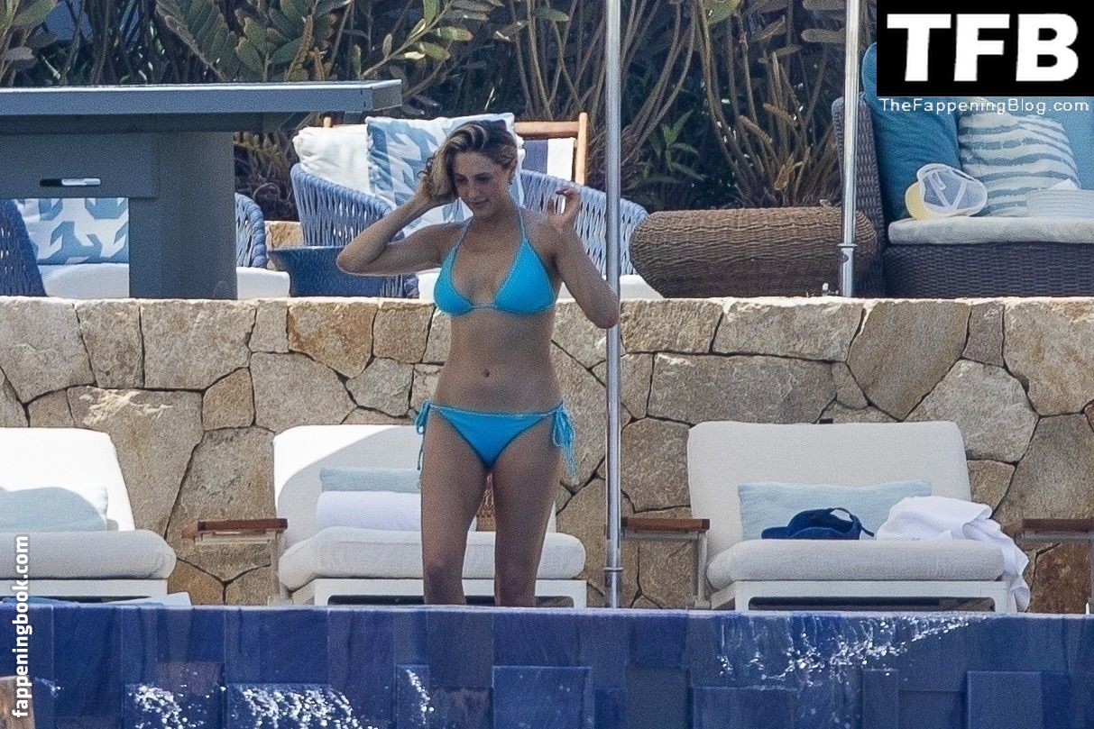 Sophia Stallone Nude