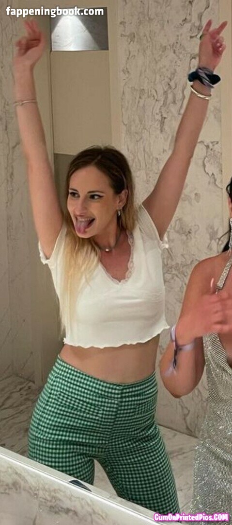 Sophia Zisi Nude OnlyFans Leaks