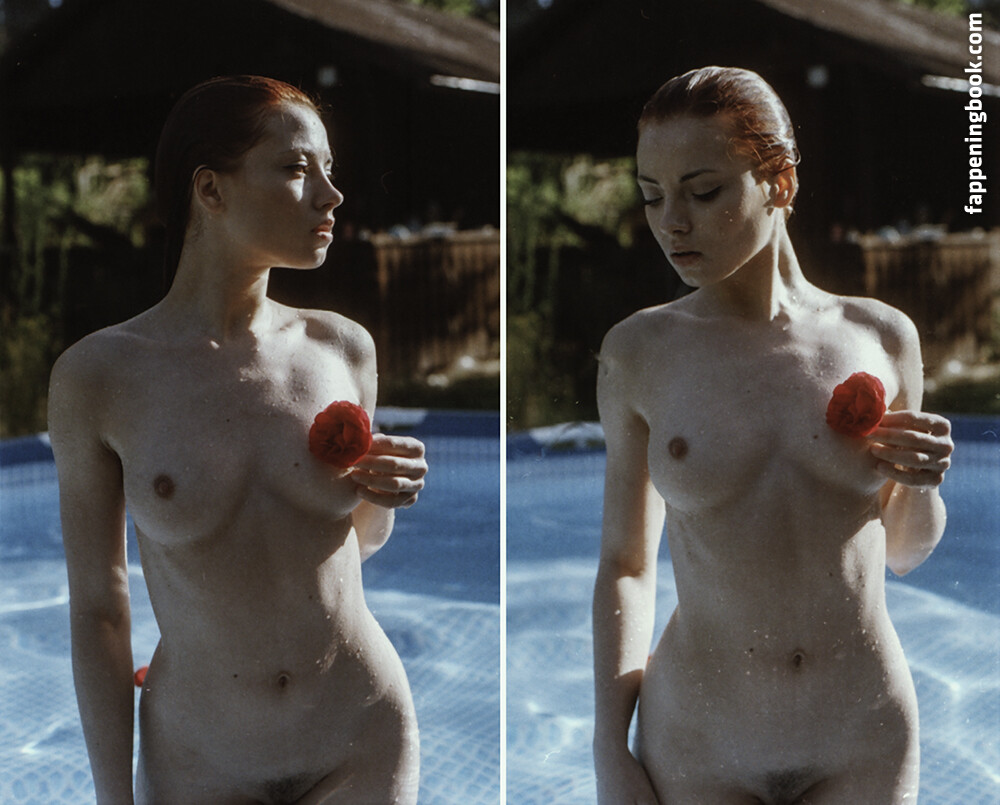Sophie La Sage Nude