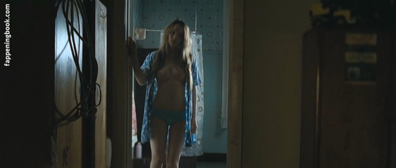 Sophie Lowe Nude
