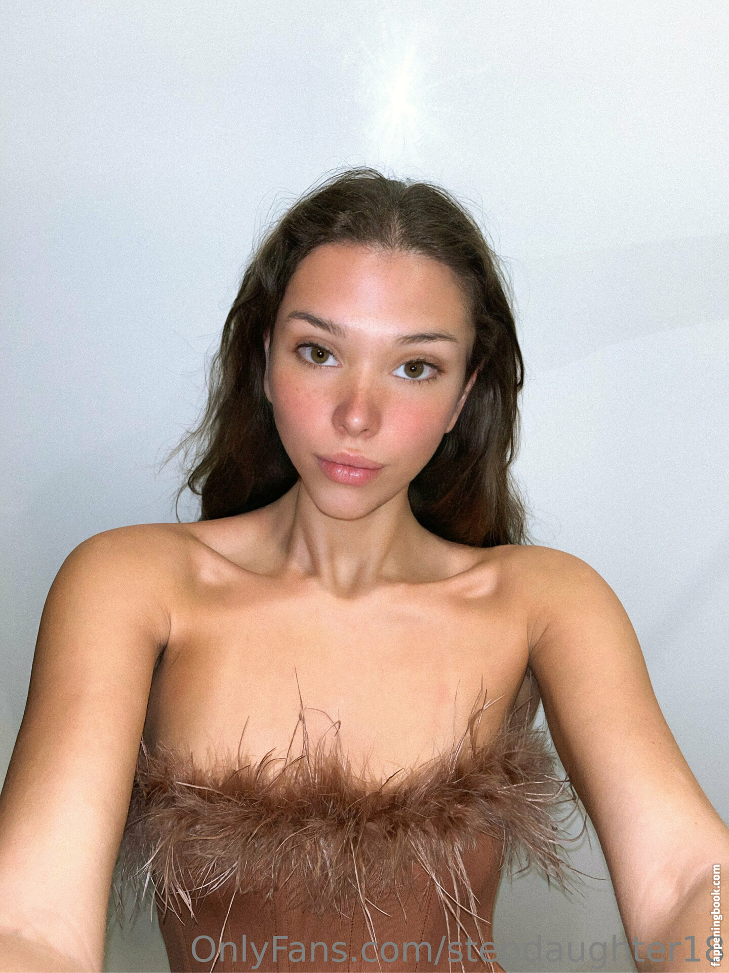 stepdaughter18 Nude OnlyFans Leaks