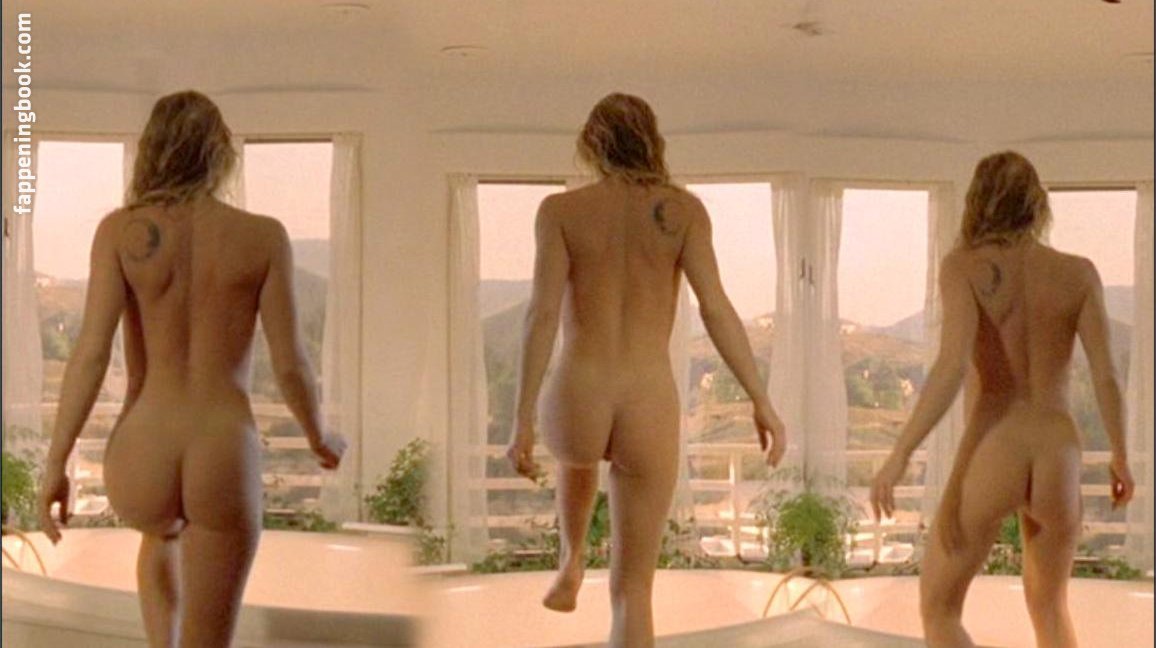 Stephanie Swinney Nude, The Fappening - Photo #510617 - FappeningBook.