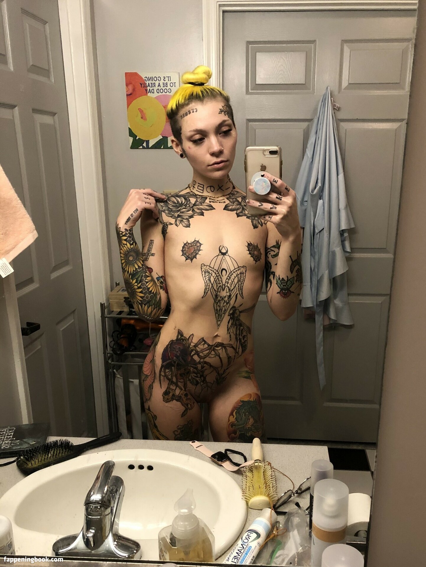 sunnyhues Nude OnlyFans Leaks