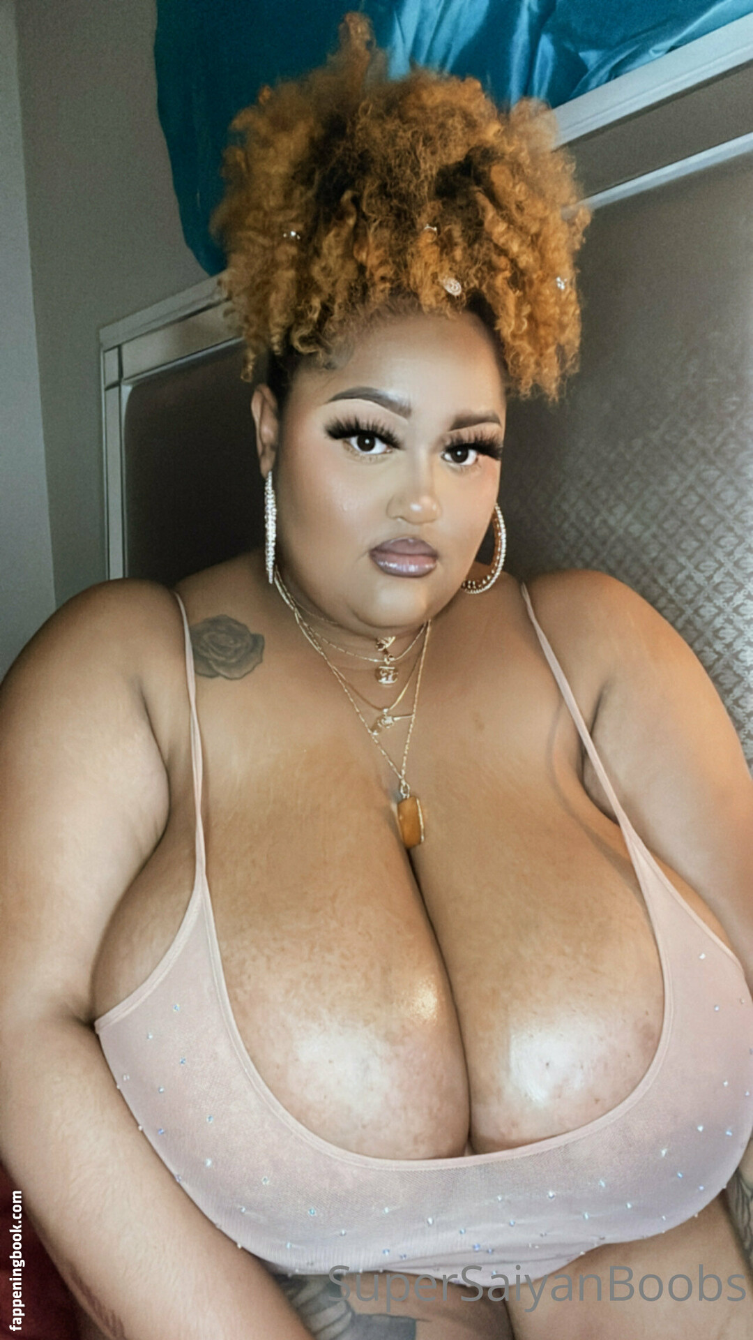 supersaiyanboobs Nude OnlyFans Leaks