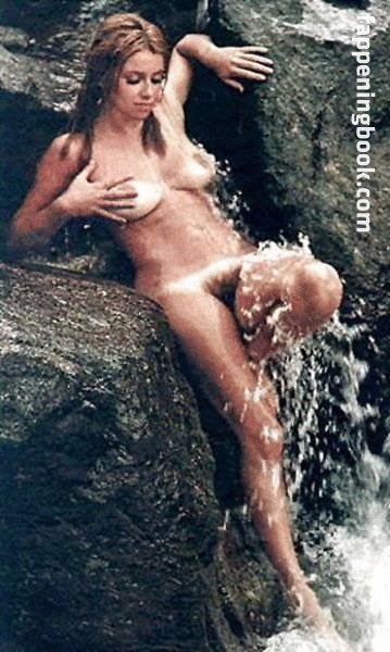 Suzanne Somers Nude