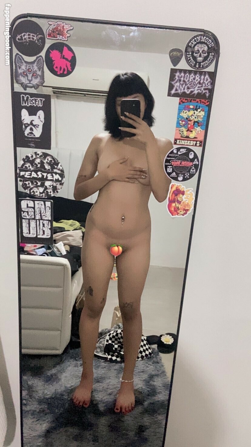 sw33tpotchi Nude