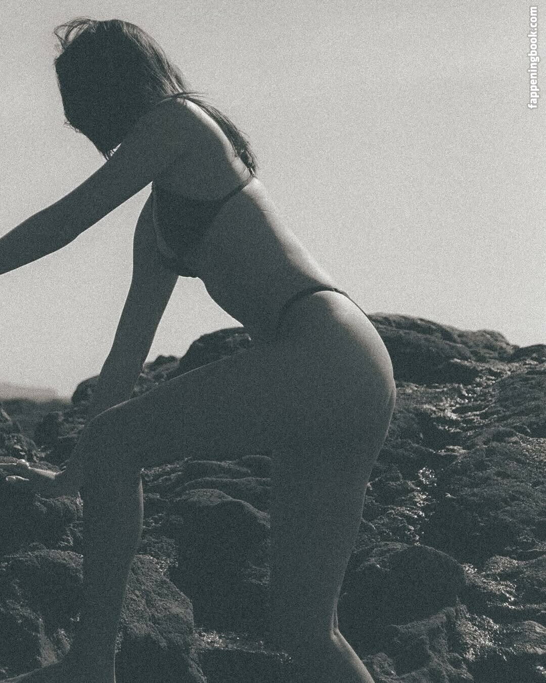 Sydney Marshall Nude