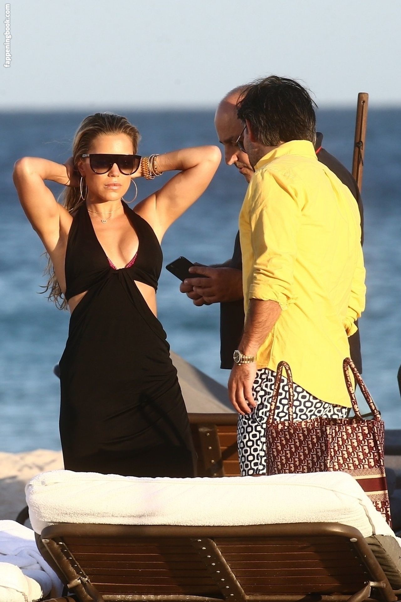 Melize Karlge  nackt