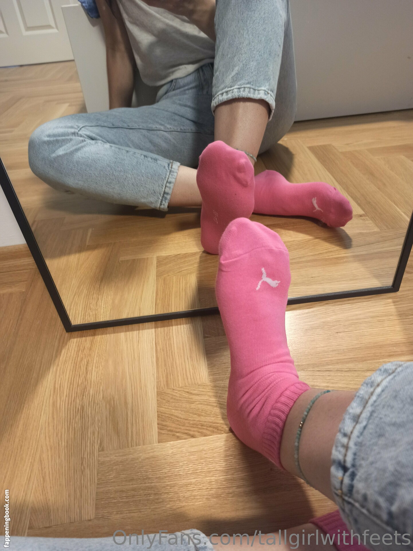 tallgirlwithfeets Nude OnlyFans Leaks