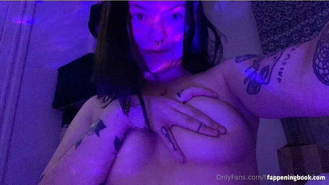 tattooedbiatchfree Nude OnlyFans Leaks