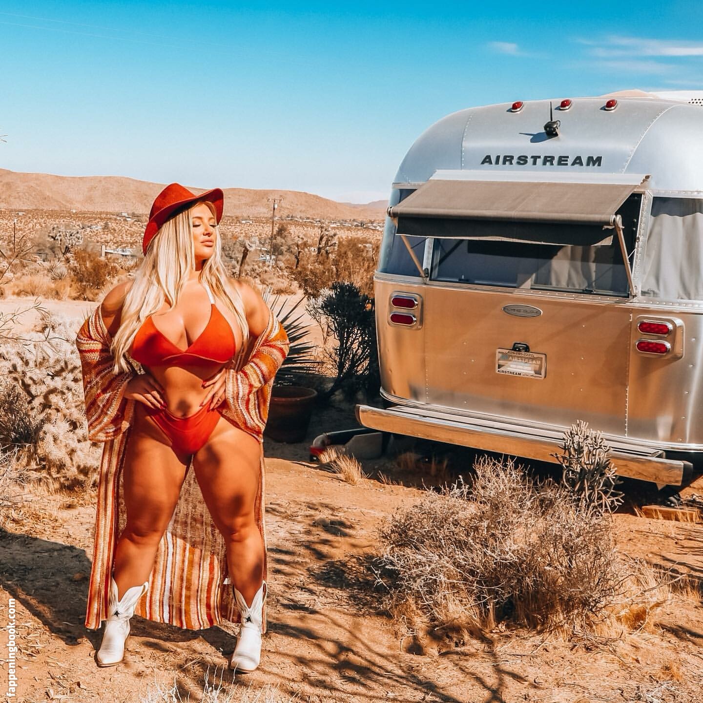 Taya Christian Nude OnlyFans Leaks