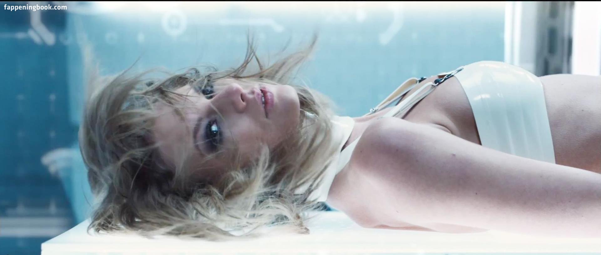 Taylor Swift Nude, The Fappening - Photo #522092 - FappeningBook.