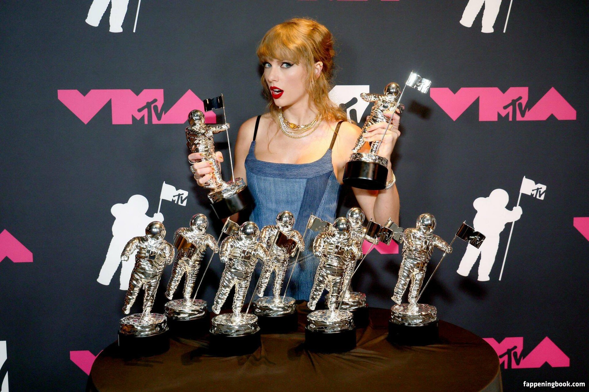 Taylor Swift Taylorswift Nude OnlyFans Leaks The Fappening Photo 