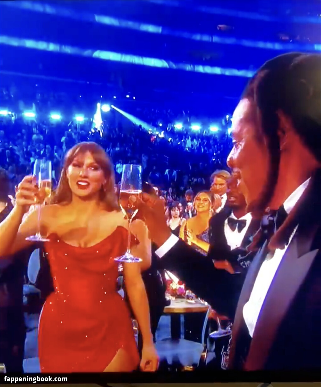 Taylor Swift Nude, The Fappening - Photo #8617444 - FappeningBook