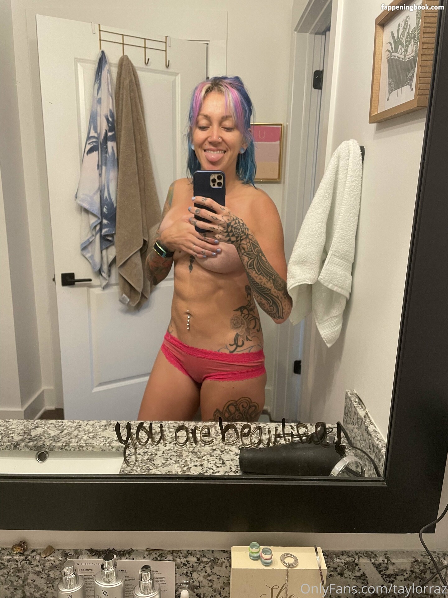 taylorraz Nude OnlyFans Leaks