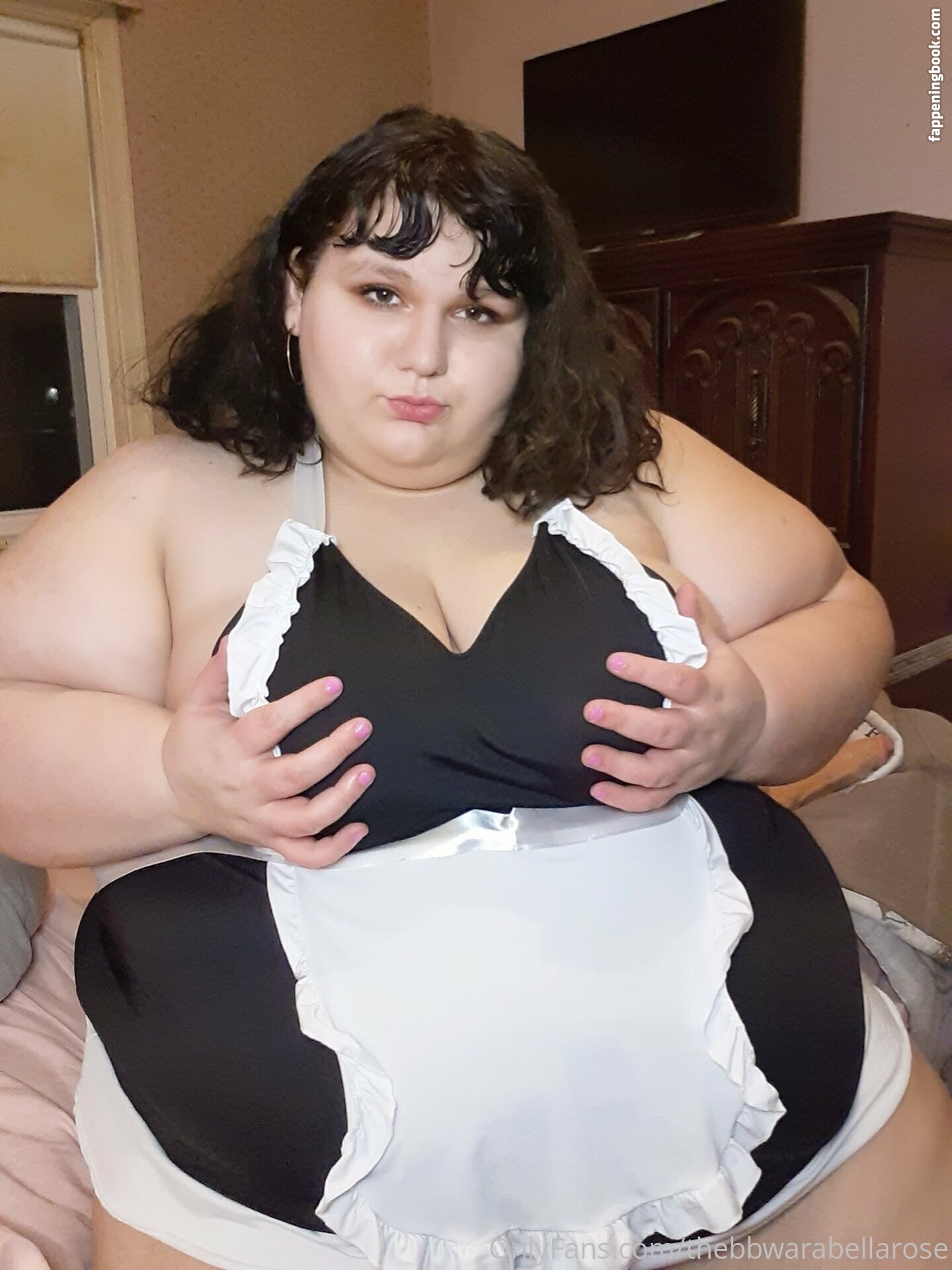 thebbwarabellarose Nude OnlyFans Leaks