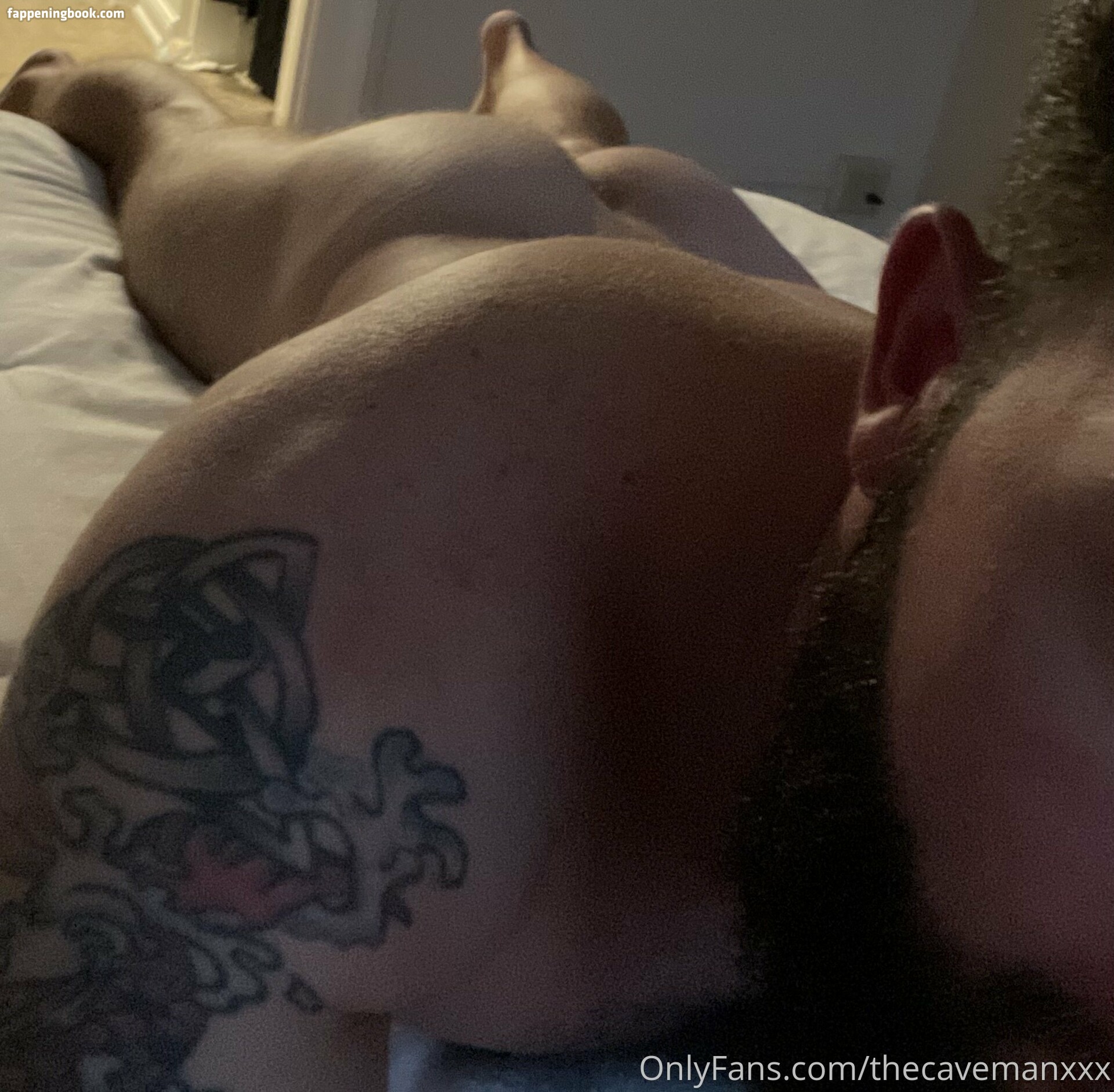 thecavemanxxx Nude OnlyFans Leaks