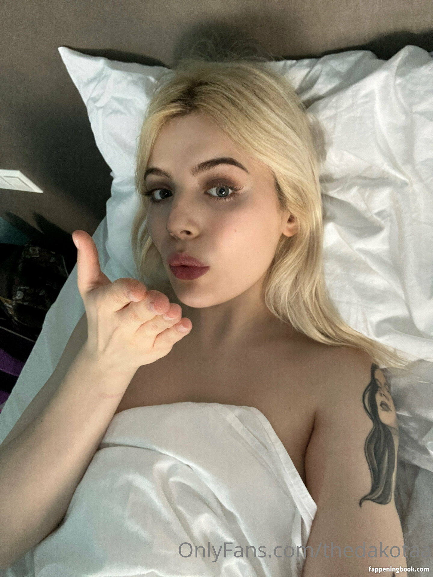 thedakotaa Nude OnlyFans Leaks