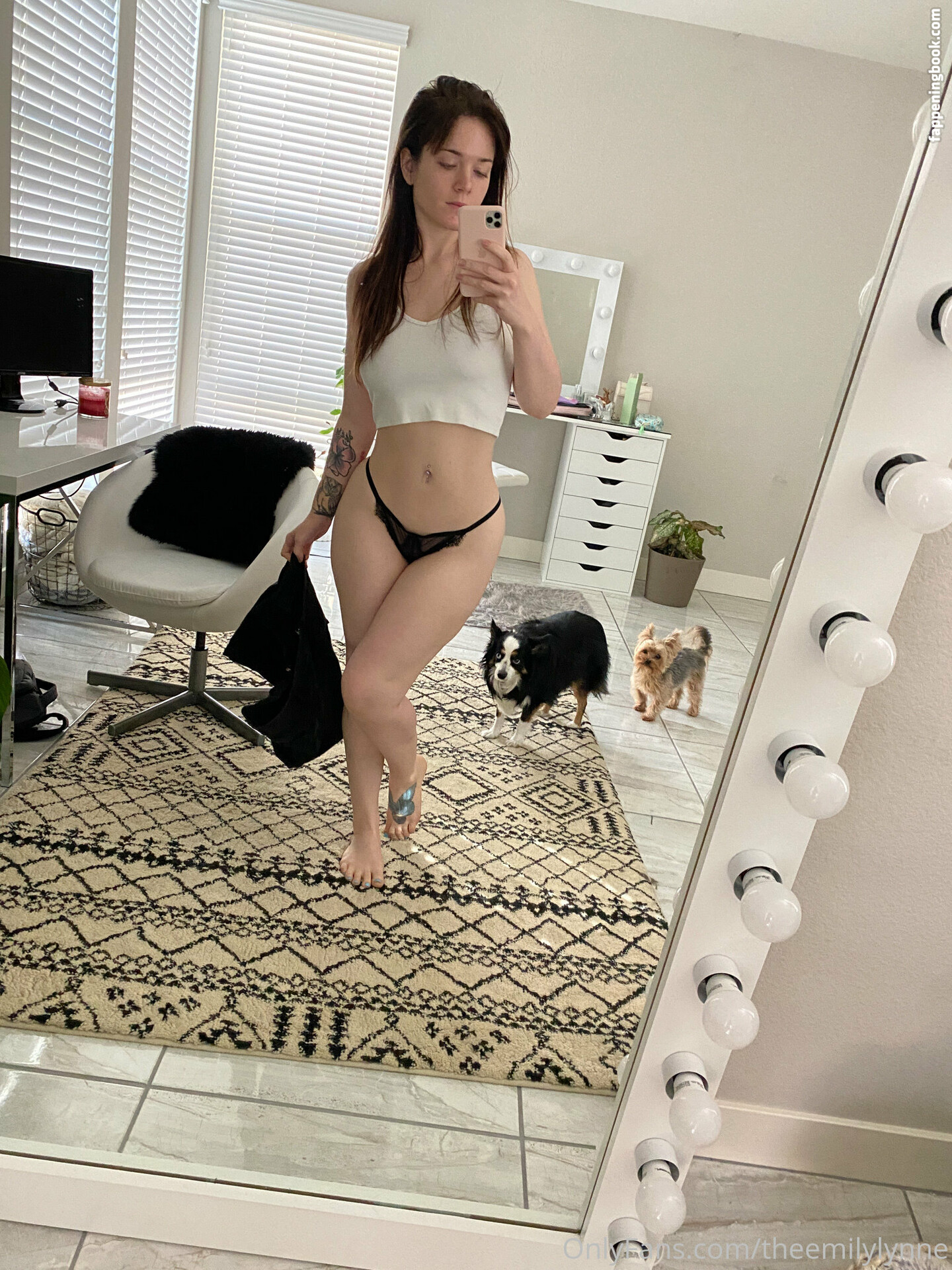 theemilylynne Nude OnlyFans Leaks