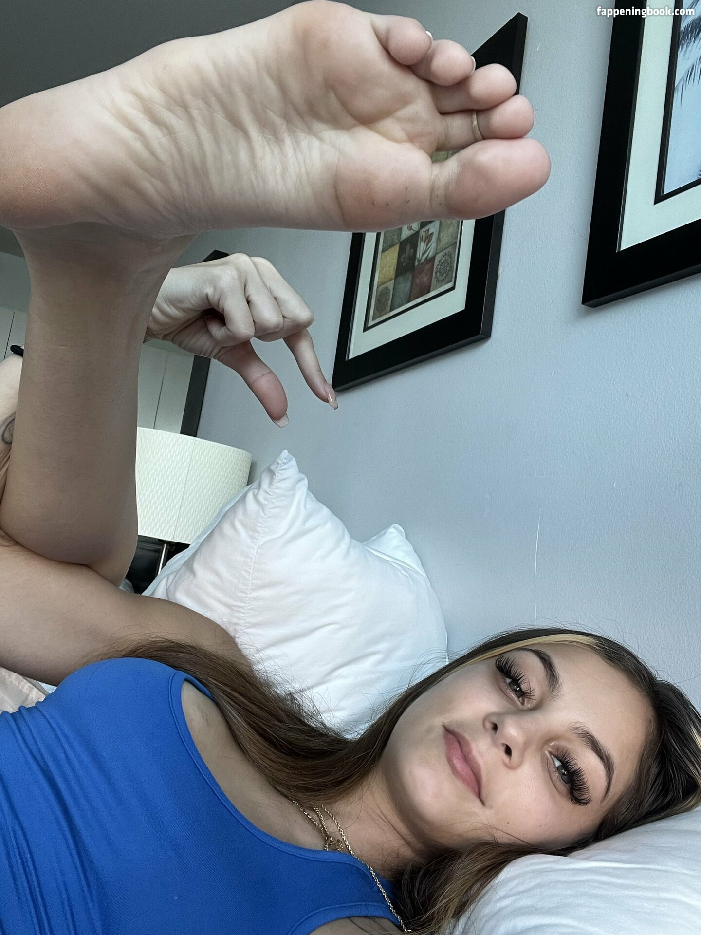 Therealraneesa feet