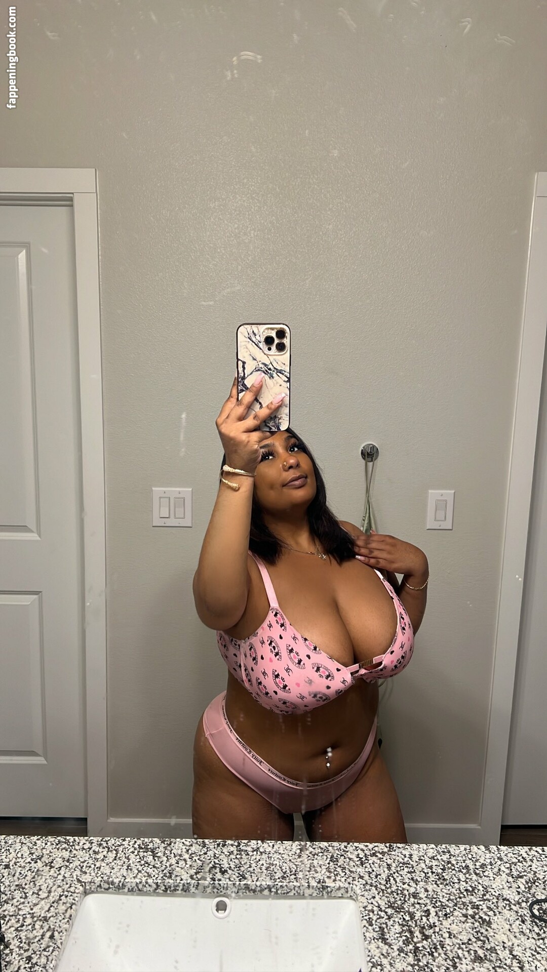 Therealsosababy Nude OnlyFans Leaks