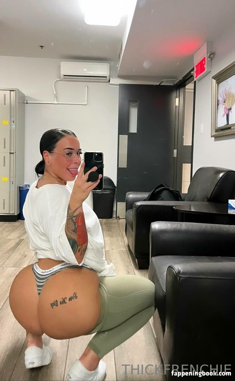 Thickfrenchie Nude OnlyFans Leaks