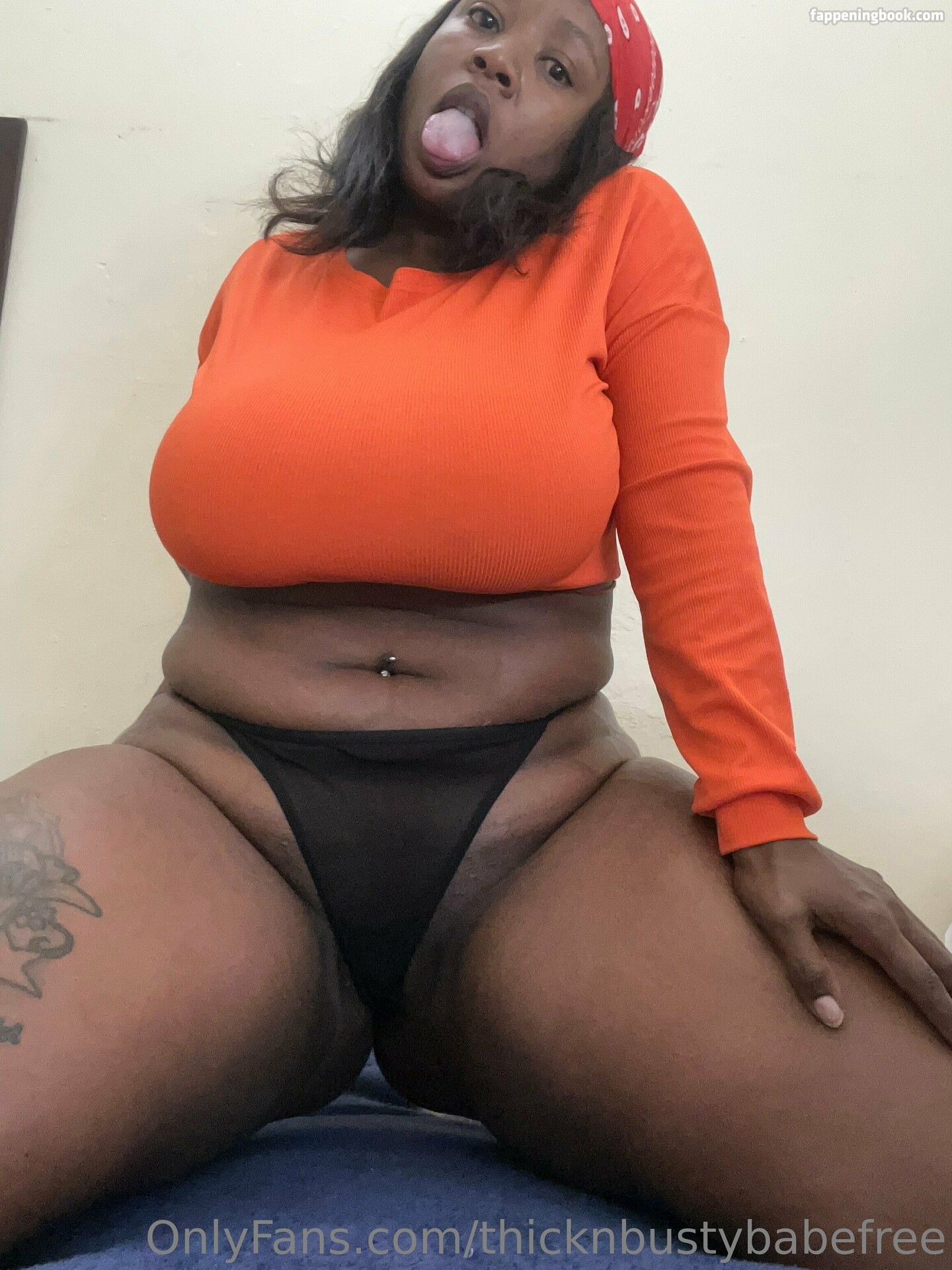 thicknbustybabefree Nude OnlyFans Leaks