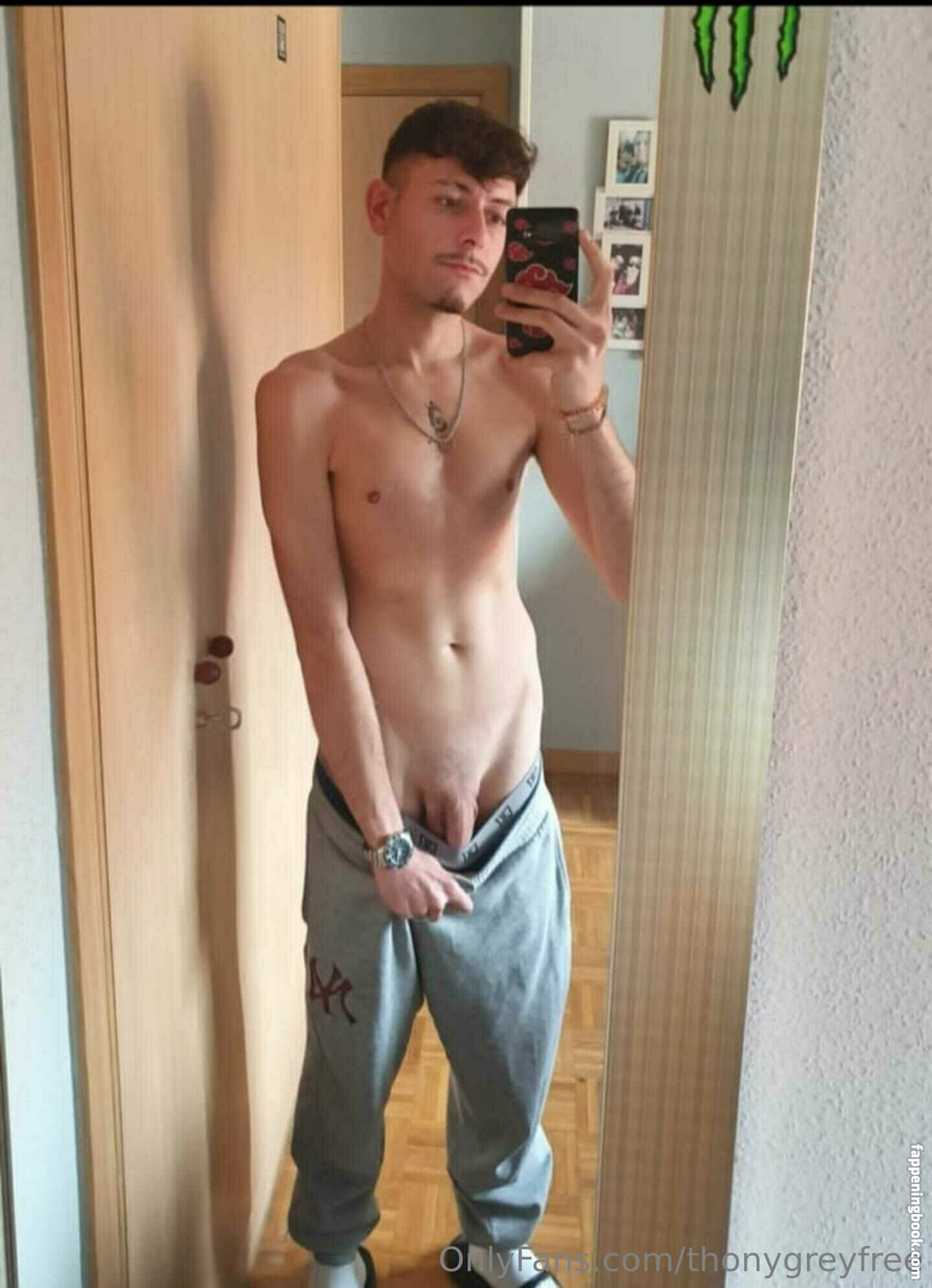 thonygreyfree Nude OnlyFans Leaks