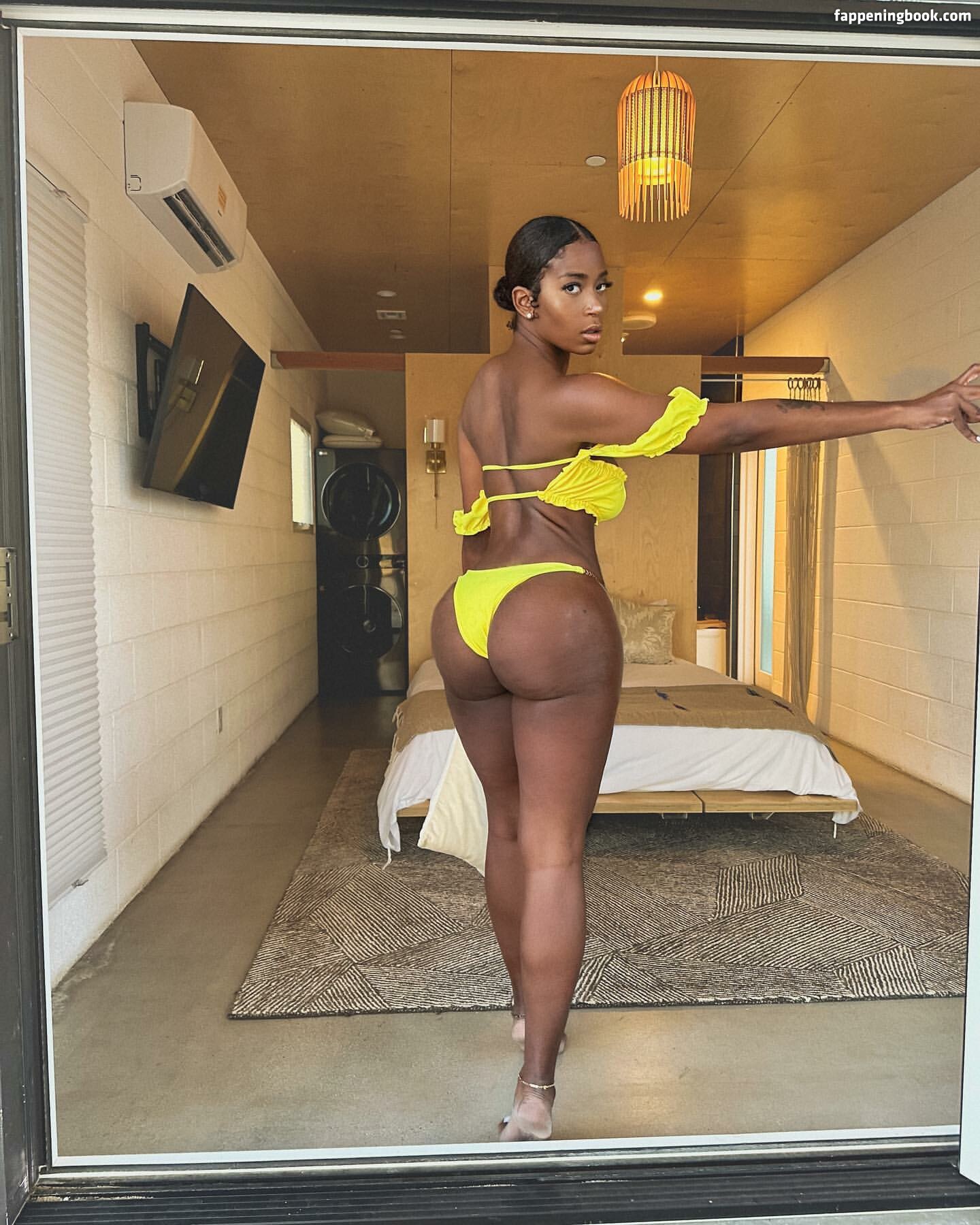 Tia becca nude