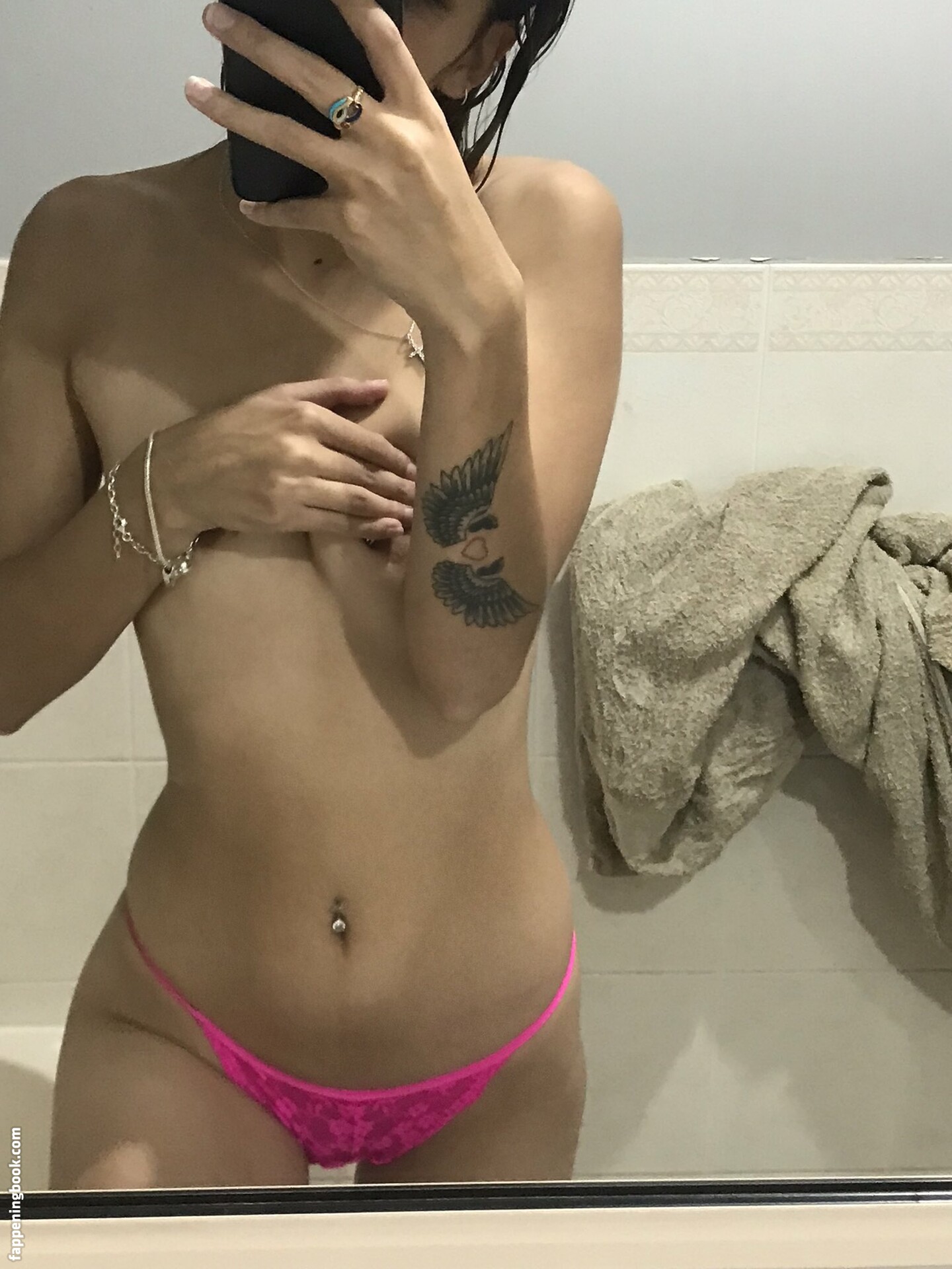 tiahlawalsh29 Nude OnlyFans Leaks