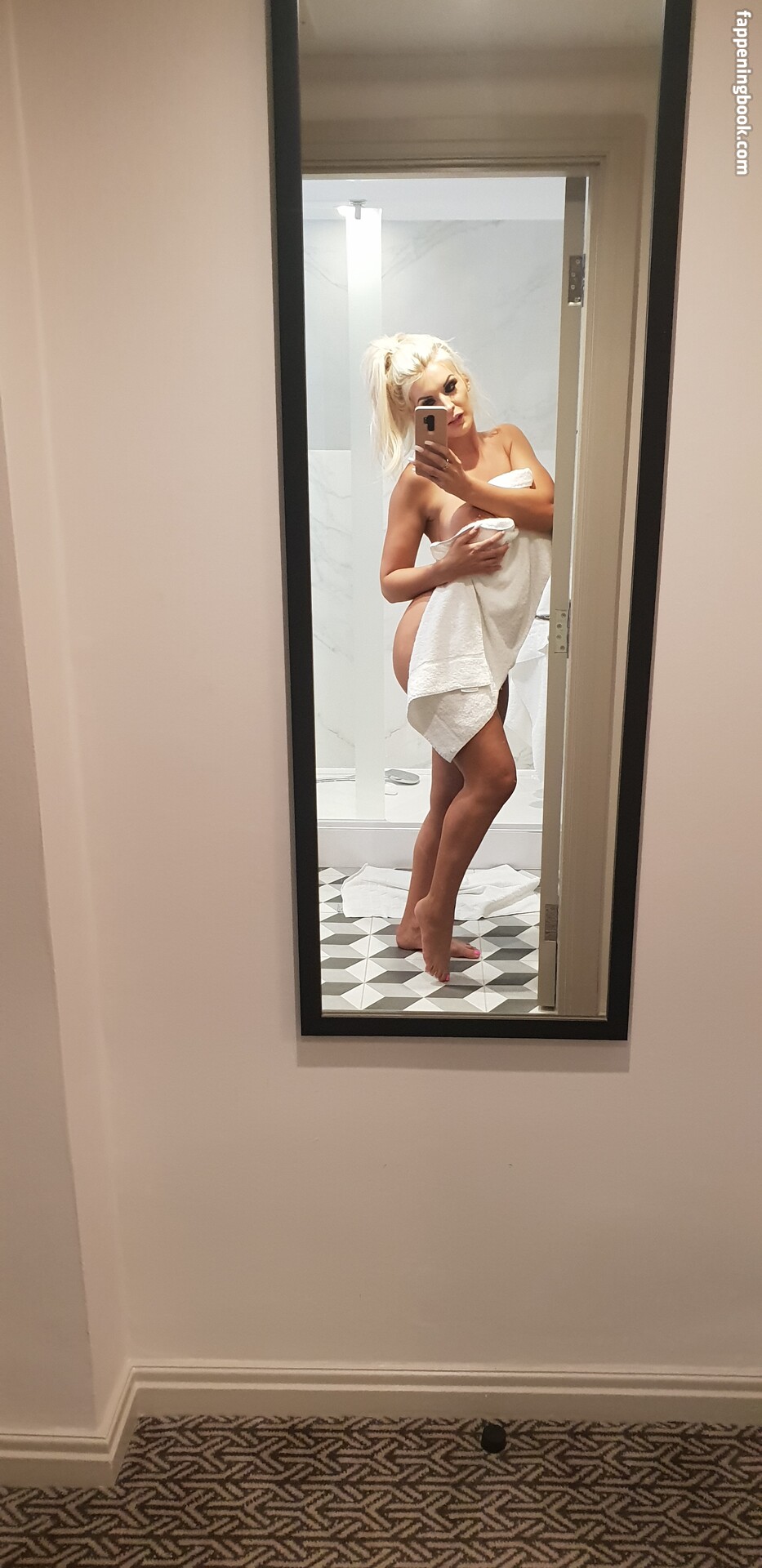 tommiejobabe Nude OnlyFans Leaks