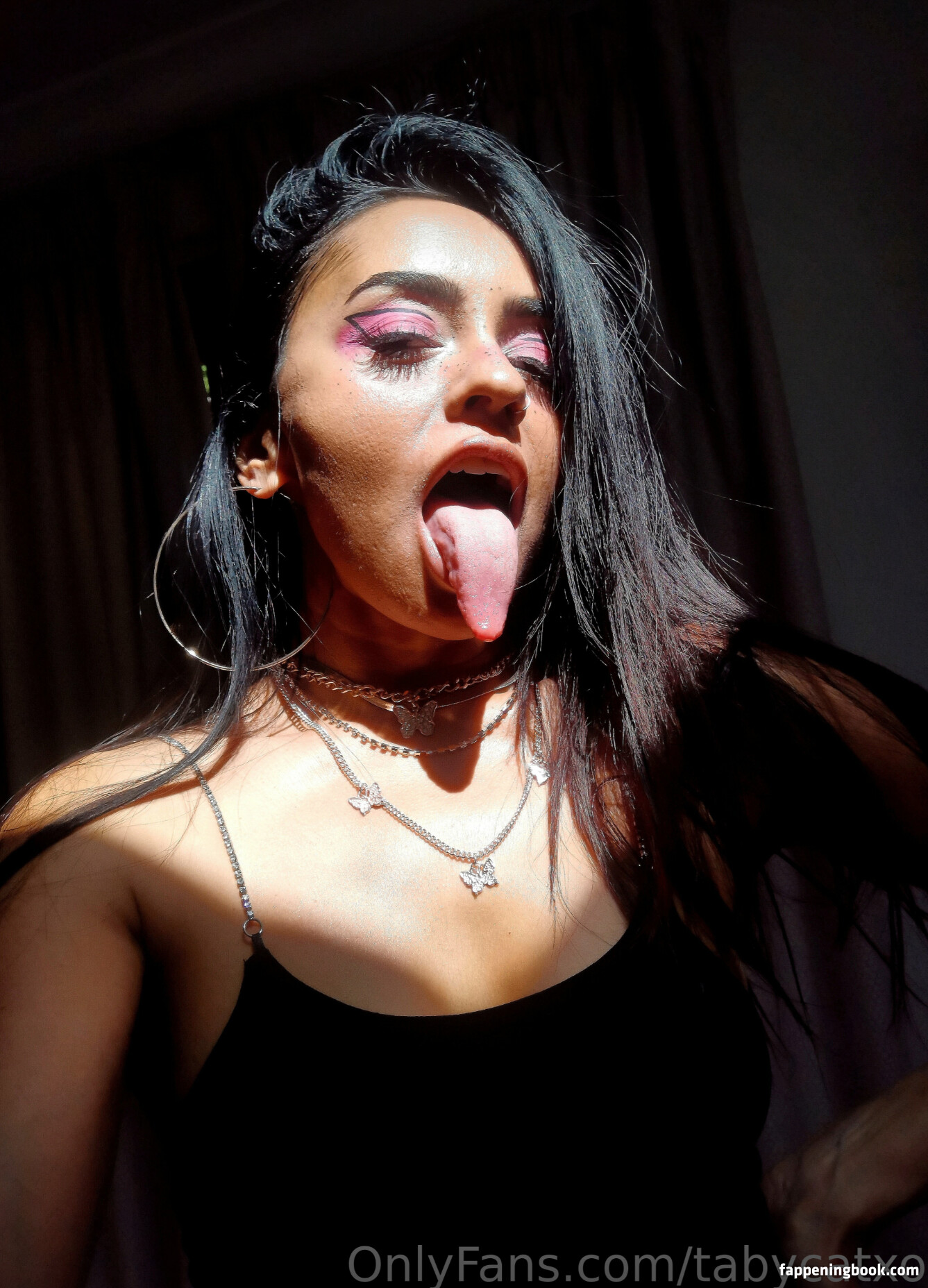 Tongue Queen Nude OnlyFans Leaks