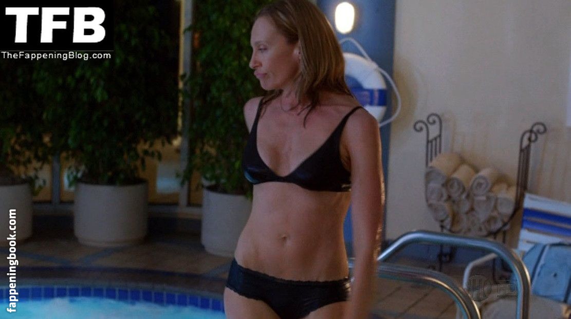 Toni Collette Fapello Latest Exclusive Leaked Photos