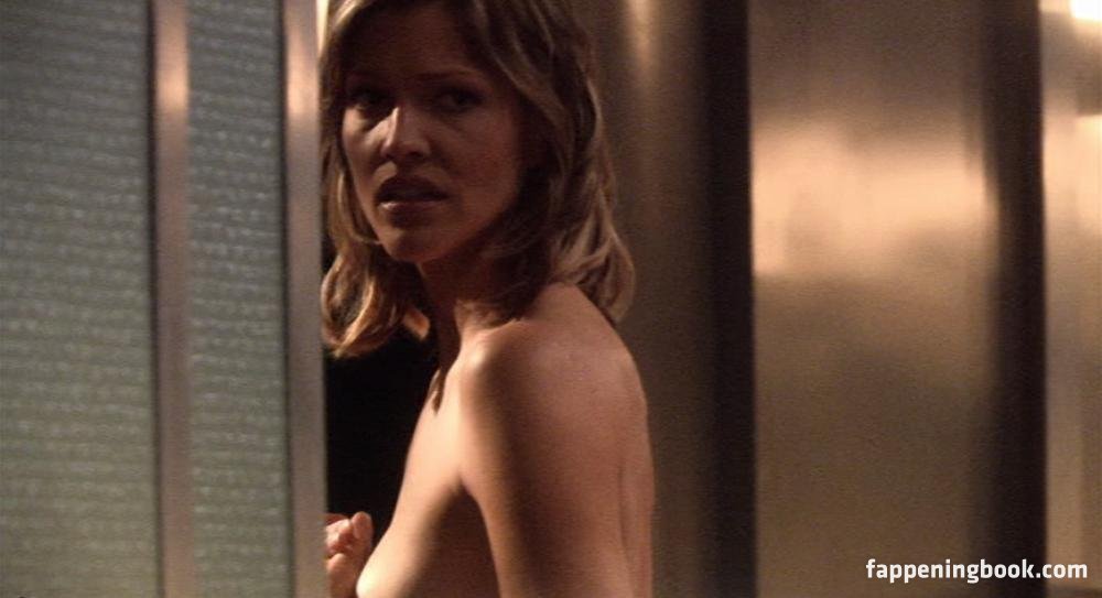 Tricia Helfer Nude.