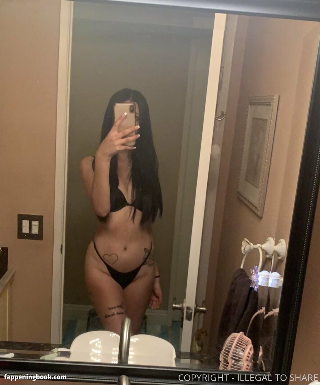 TS Arianna Nude OnlyFans Leaks