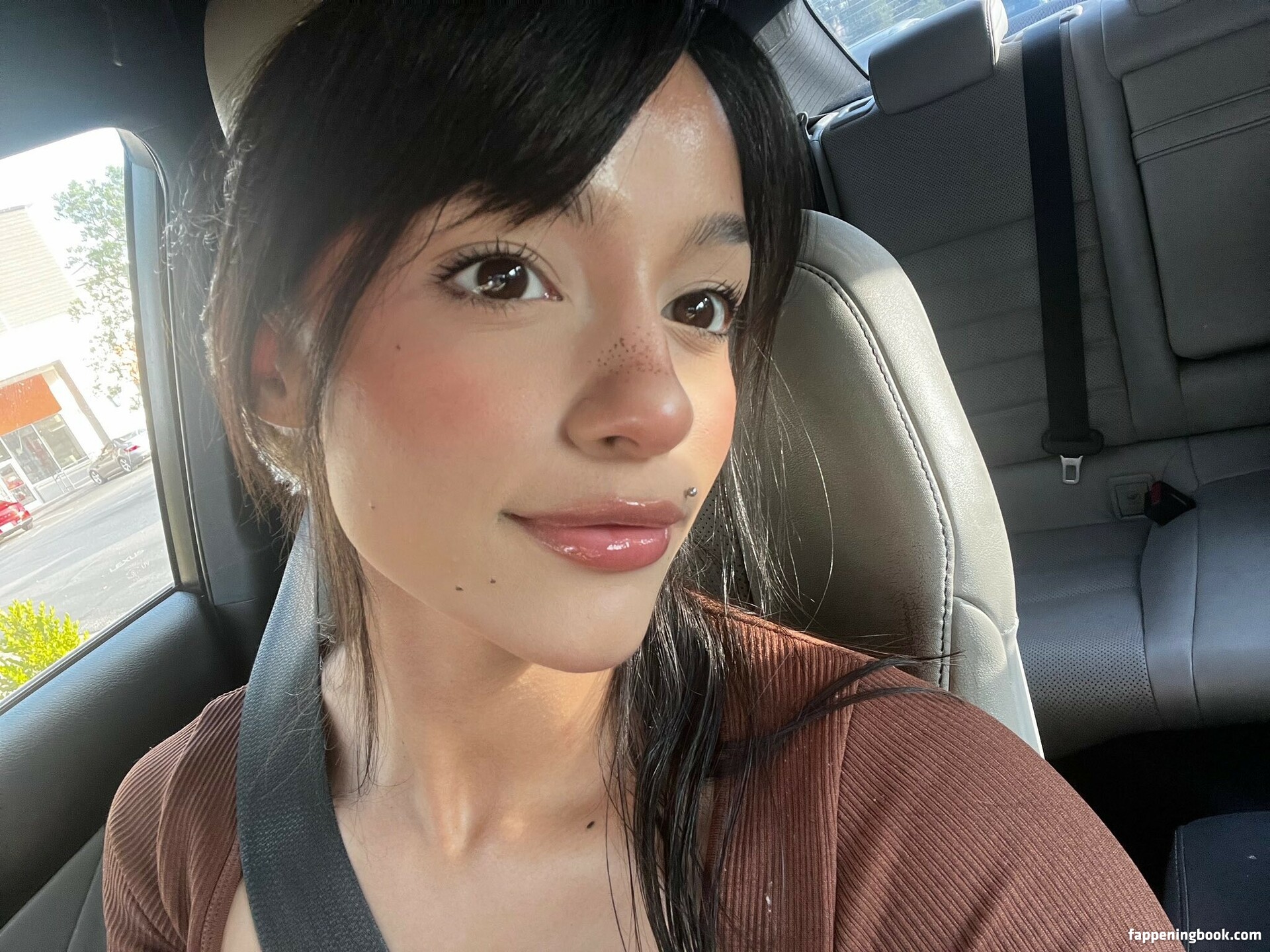 unfeelu Nude