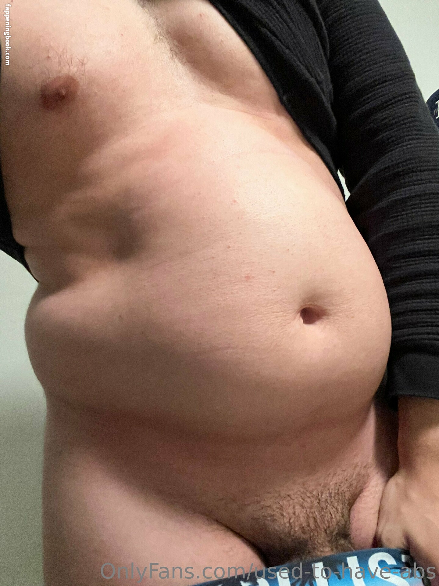 used-to-have-abs Nude OnlyFans Leaks