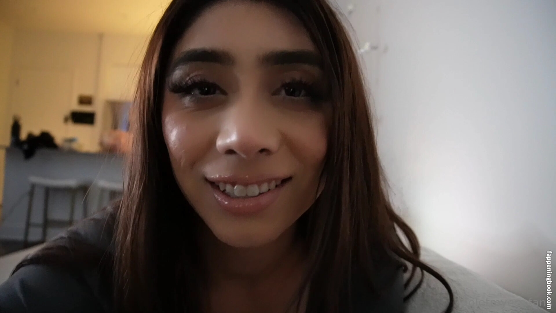 Violet Myers Nude, OnlyFans Leaks, Fappening - FappeningBook