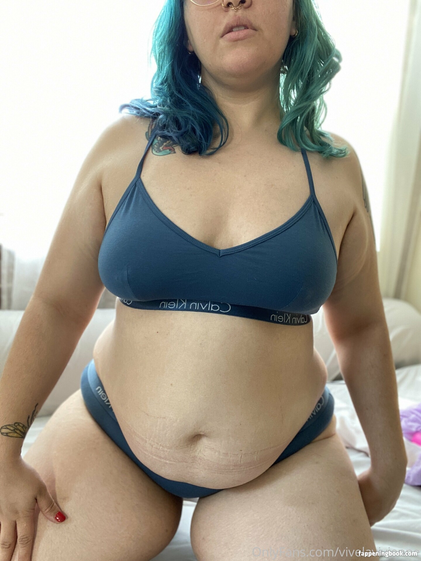 vivelavivienne Nude OnlyFans Leaks