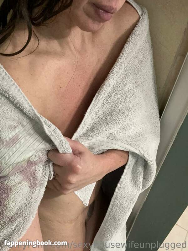 Wild Riley Rae Nude OnlyFans Leaks