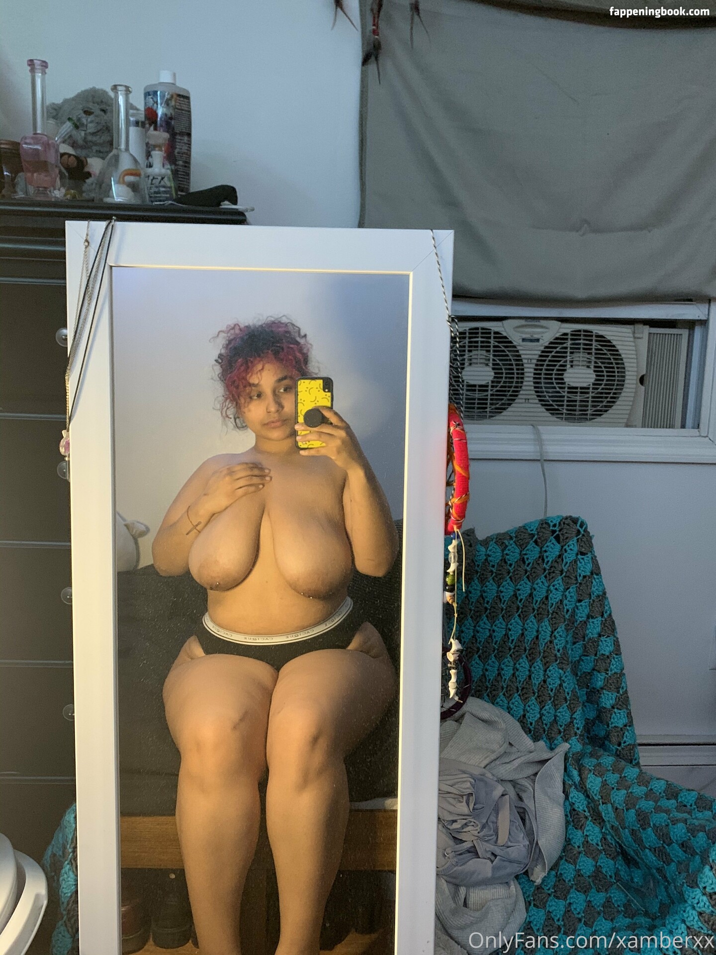 xamberxx Nude OnlyFans Leaks