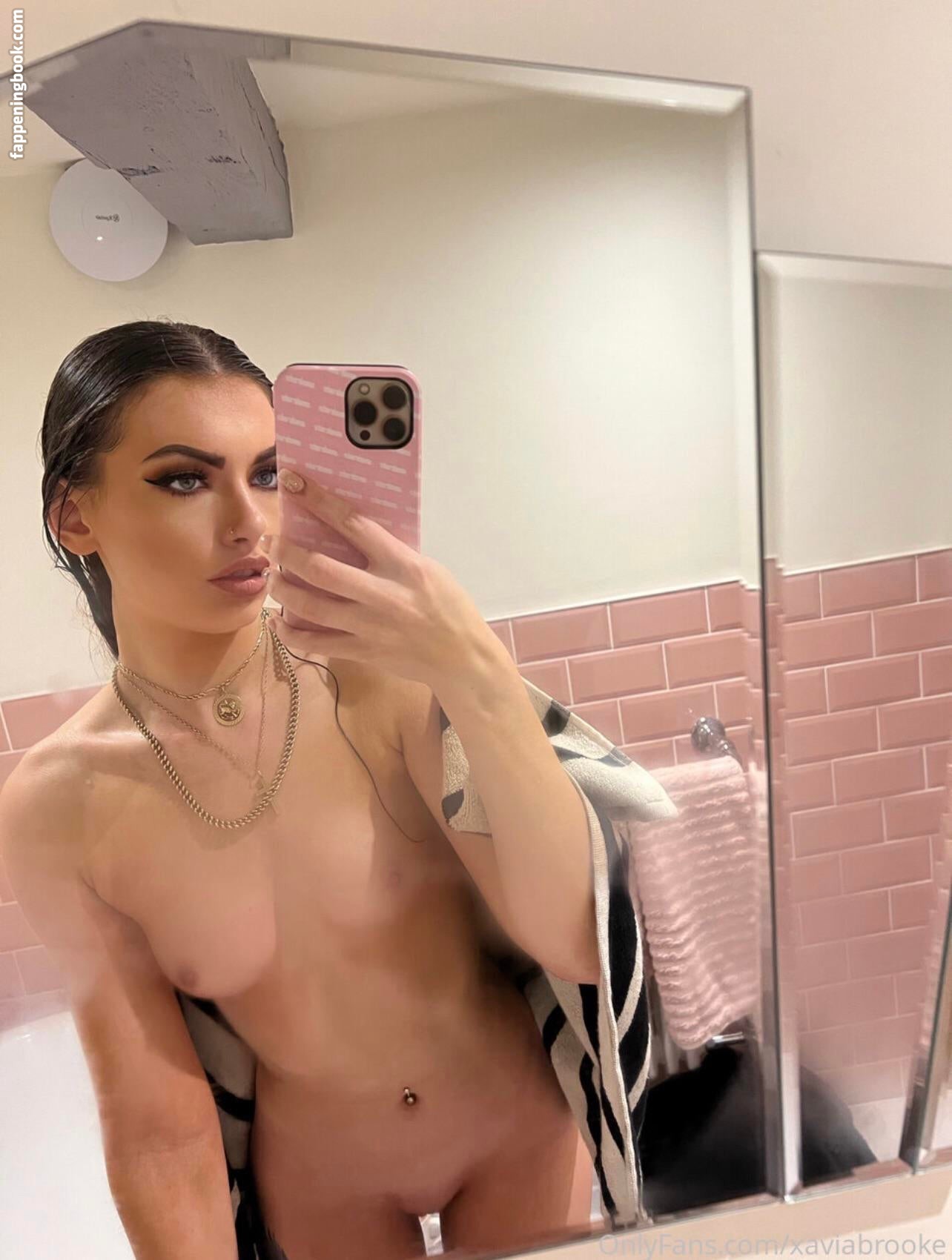 Xavia Brook Nude OnlyFans Leaks