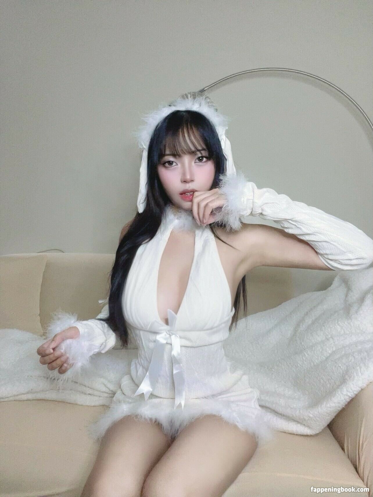 Yanyankyun Nude