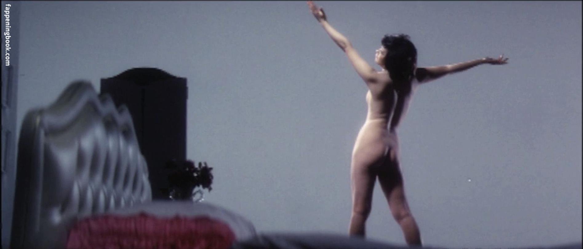 Yoko Shiraki Nude