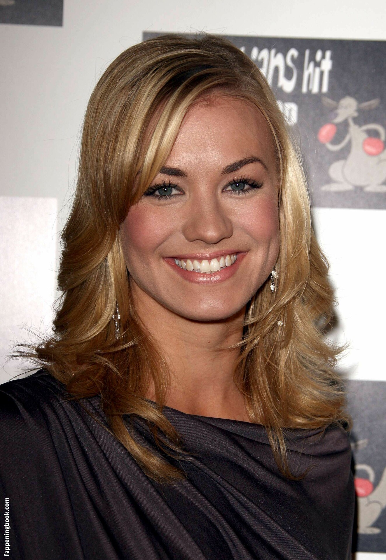 Yvonne Strahovski Fapello Latest Exclusive Leaked Photos