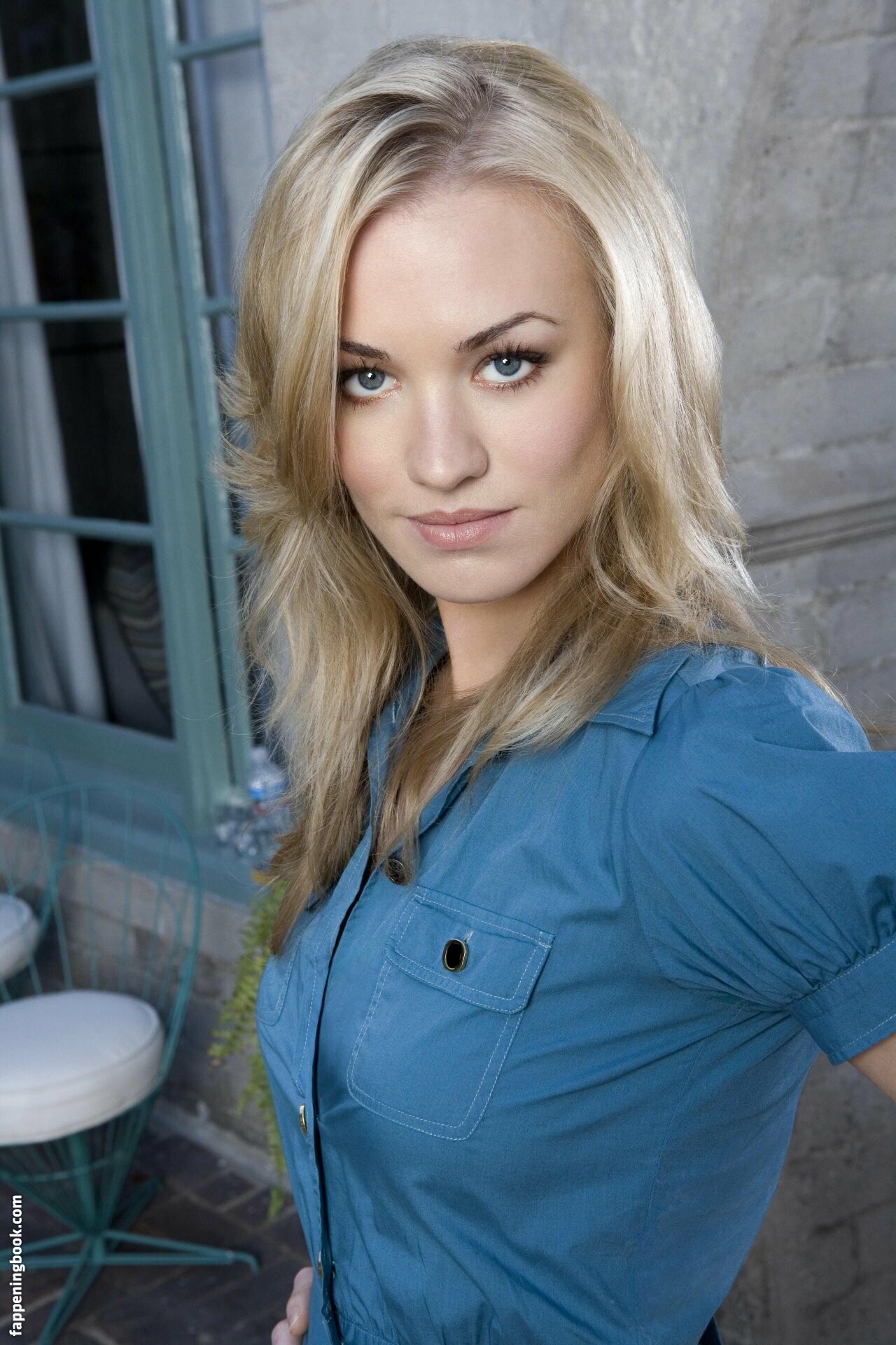 Yvonne Strahovski Fapello Latest Exclusive Leaked Photos