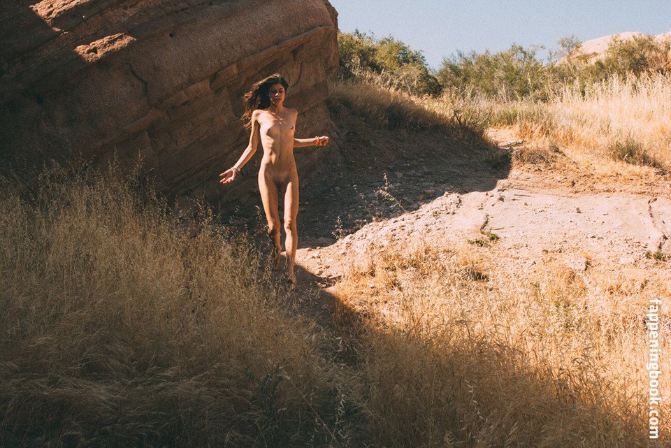 Zeda Navarro Nude