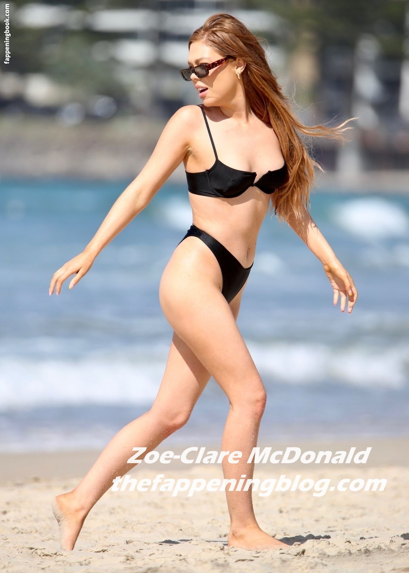 Zoe-Clare McDonald Nude
