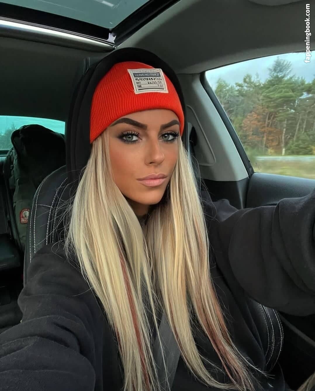 zoetereze Nude OnlyFans Leaks
