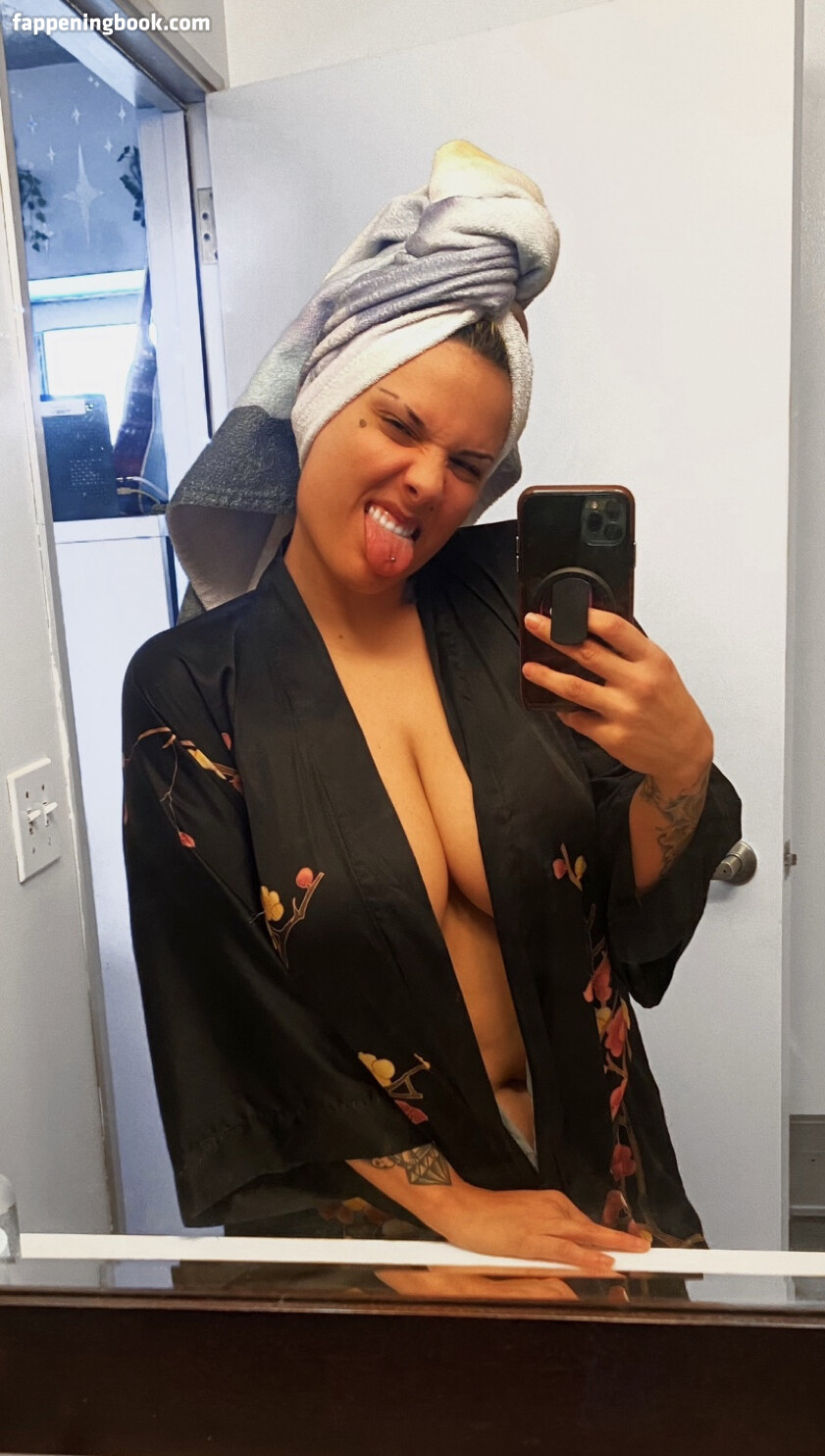 Zombiunicorn Fapello Latest Exclusive Leaked Photos